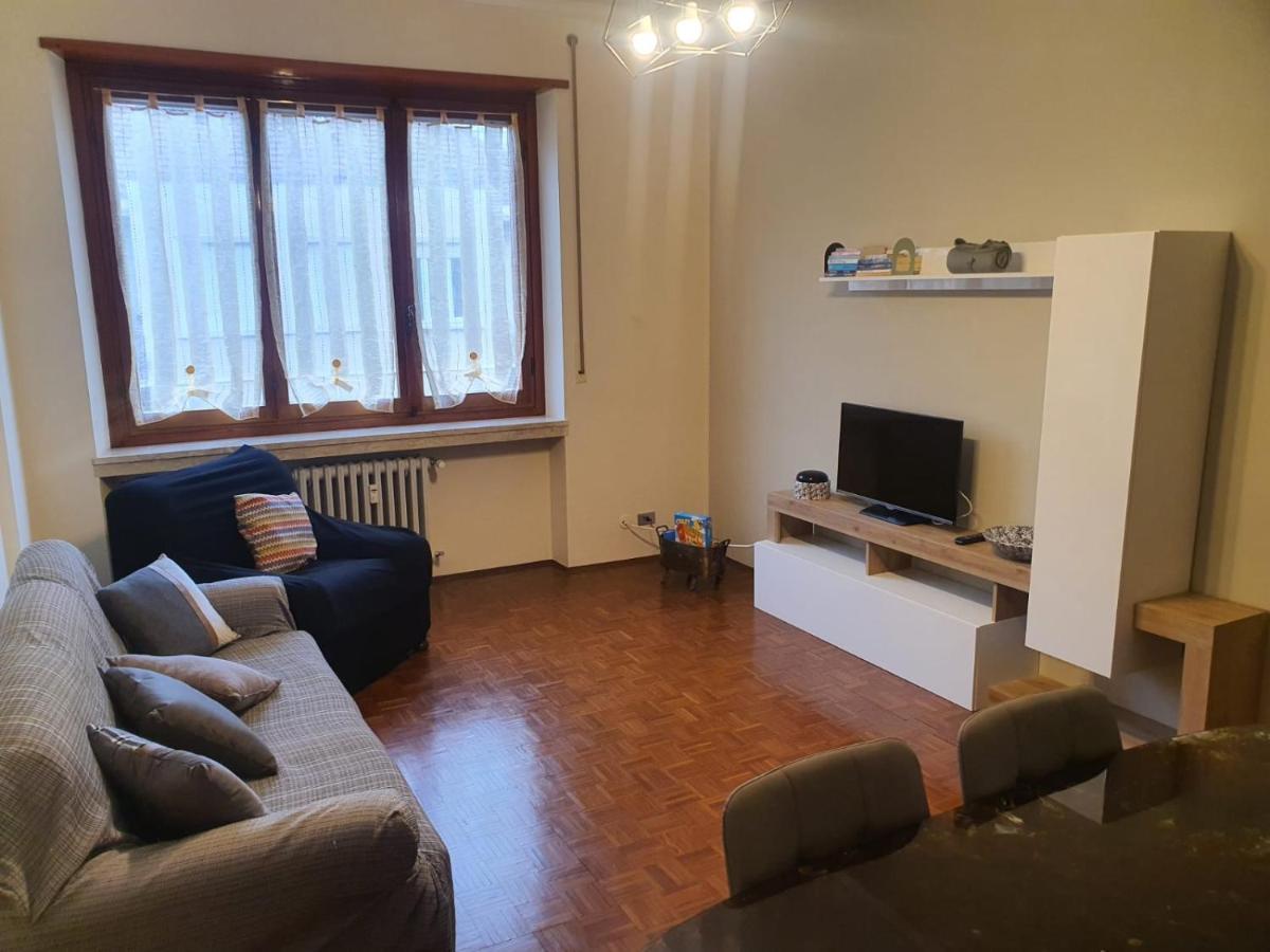 La Casa Dei Nonni - Ampio Trilocale Zona Lingotto Lägenhet Turin Exteriör bild