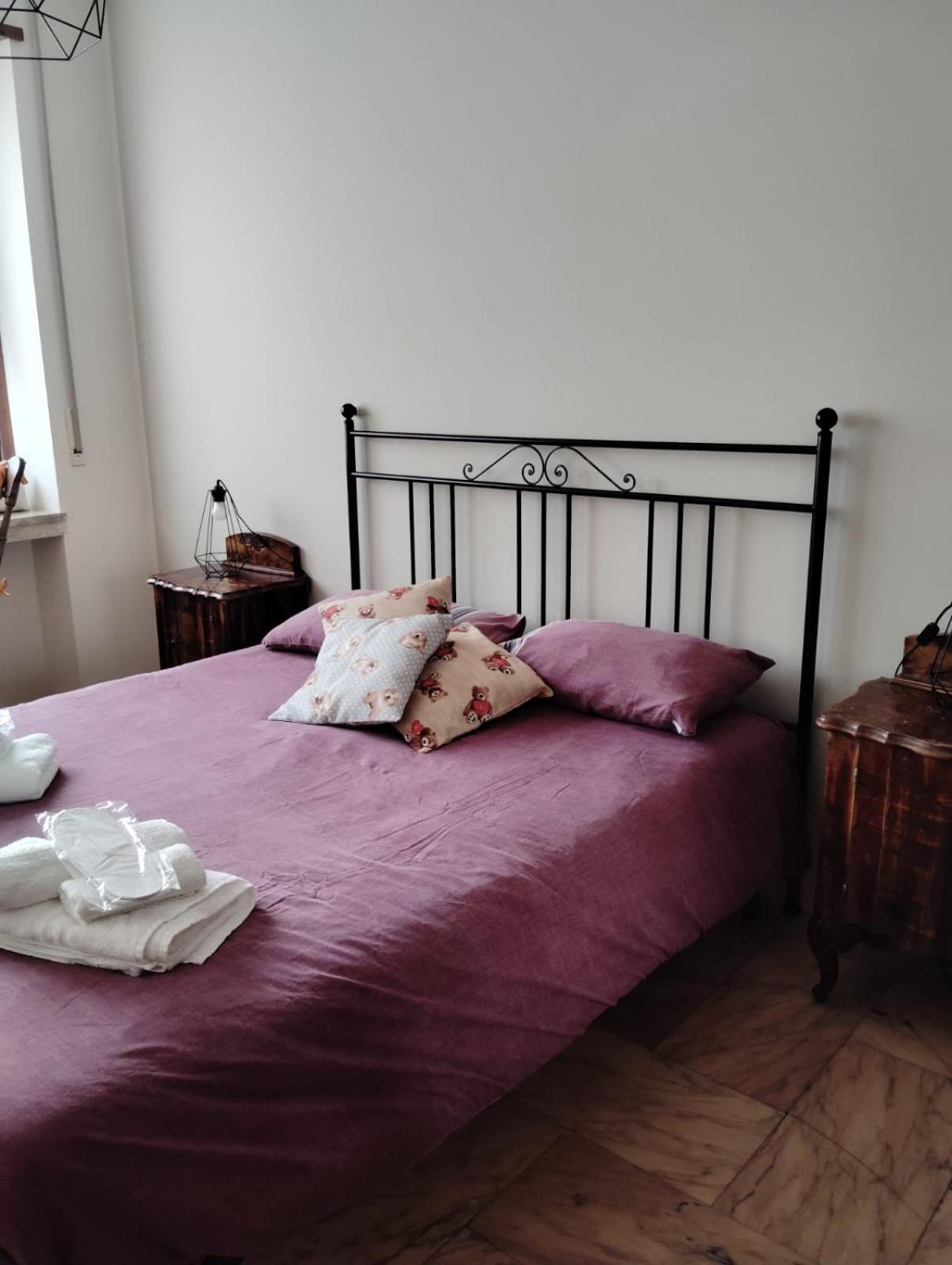 La Casa Dei Nonni - Ampio Trilocale Zona Lingotto Lägenhet Turin Exteriör bild