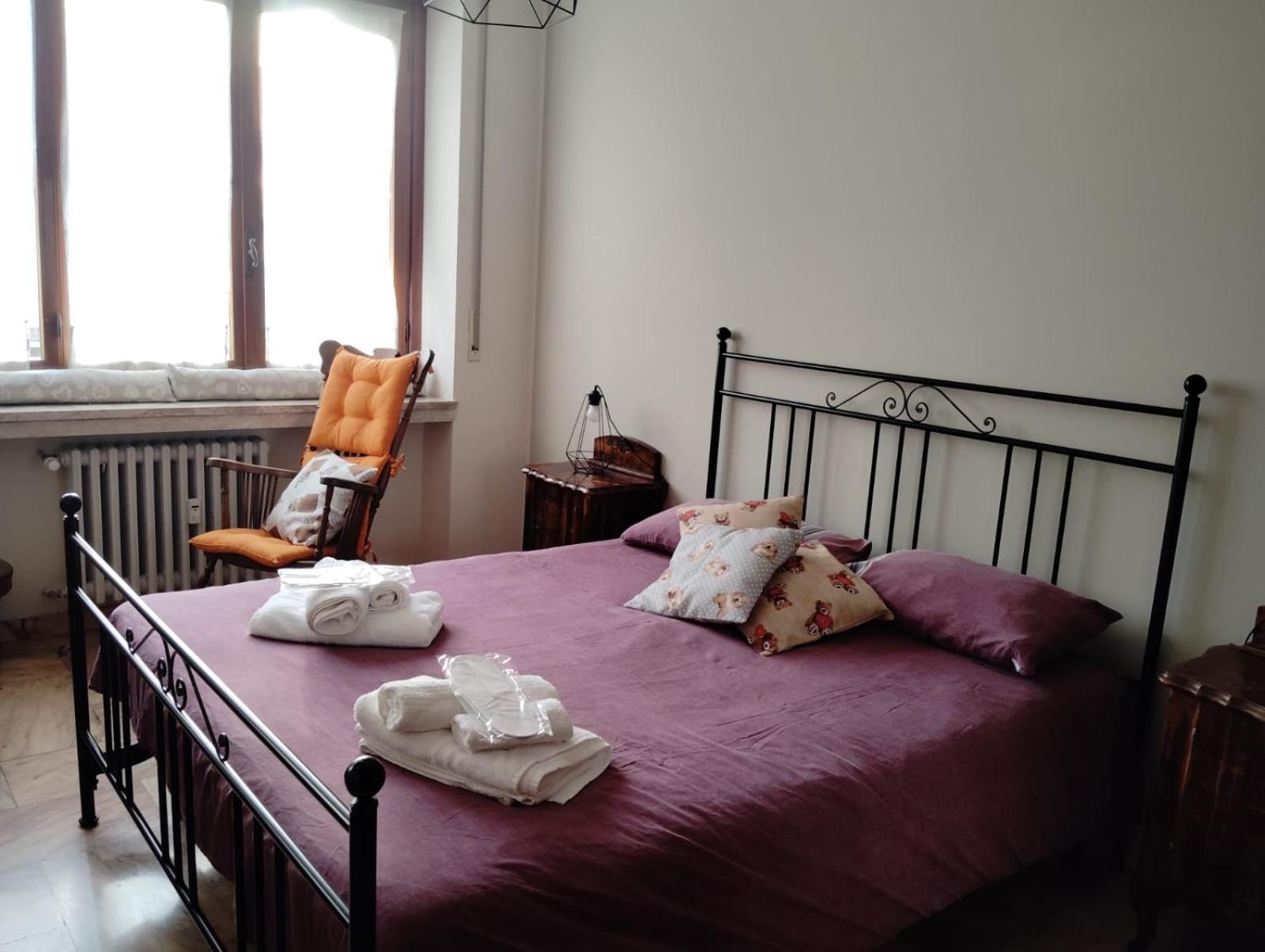 La Casa Dei Nonni - Ampio Trilocale Zona Lingotto Lägenhet Turin Exteriör bild